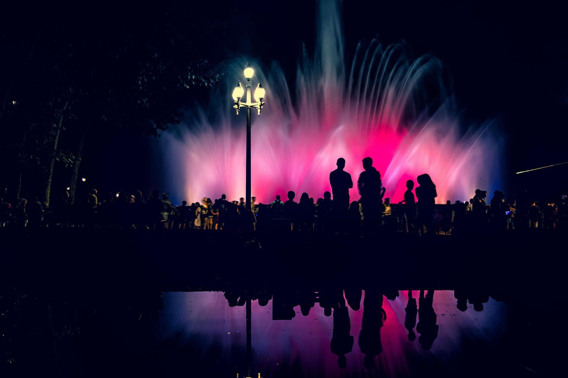 Featured image for blog post titled "10 Amazing Experiences at Montjuïc Magic Fountain, Barcelona"